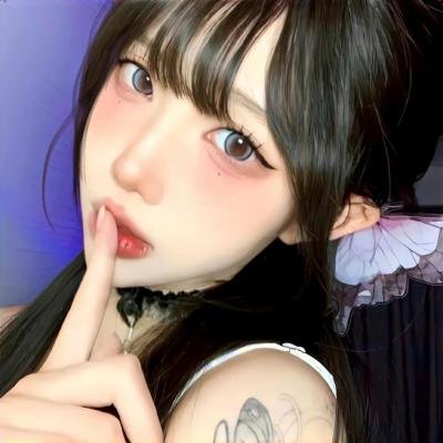 蒙面纱的男子
